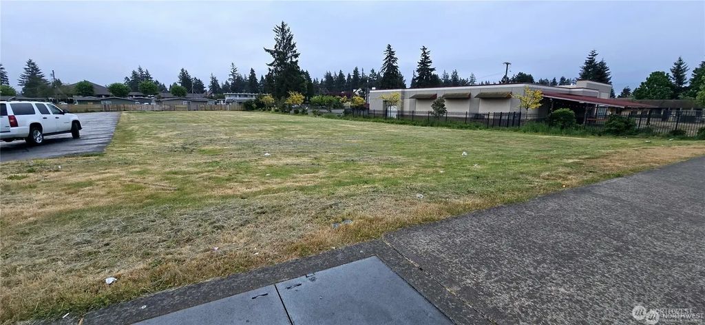 30600 Pacific Highway S, Federal Way
