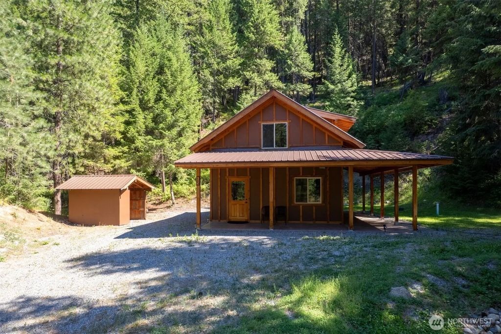 15 Howerton Road, Twisp