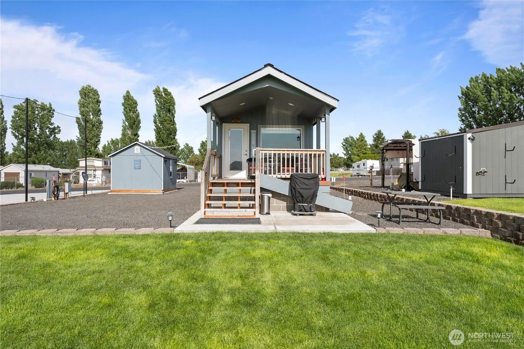 6549 Highway 262 E 52, Othello