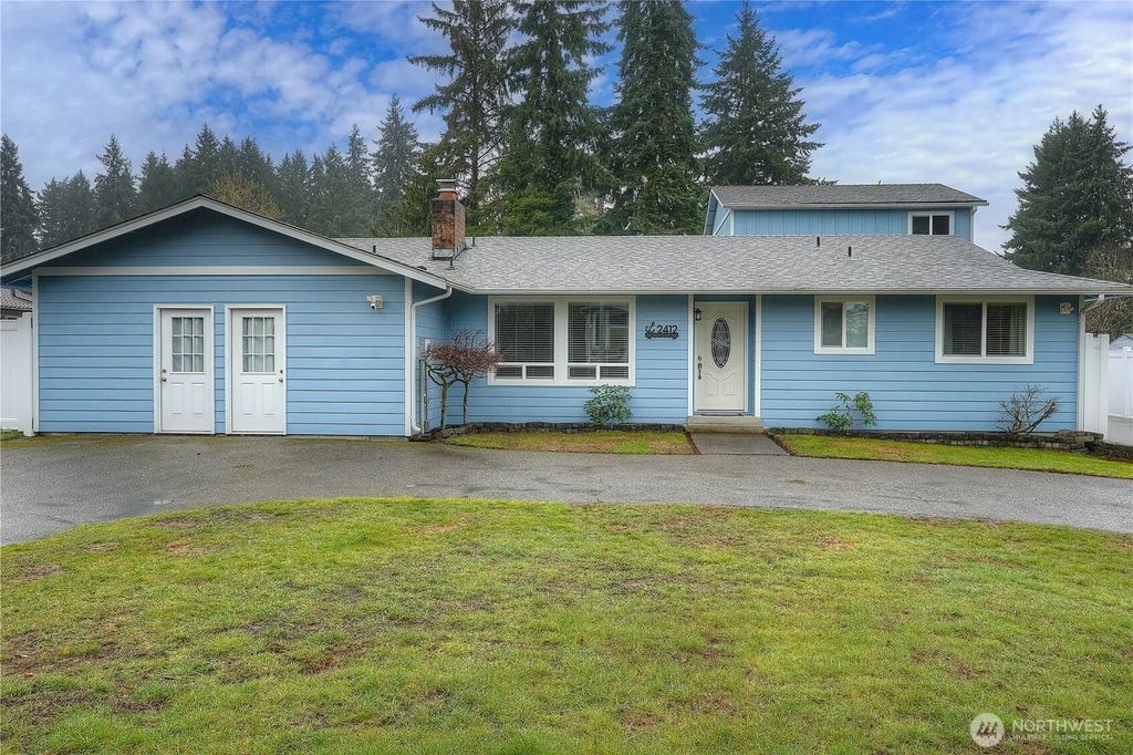 2412 Lexington Street, Steilacoom