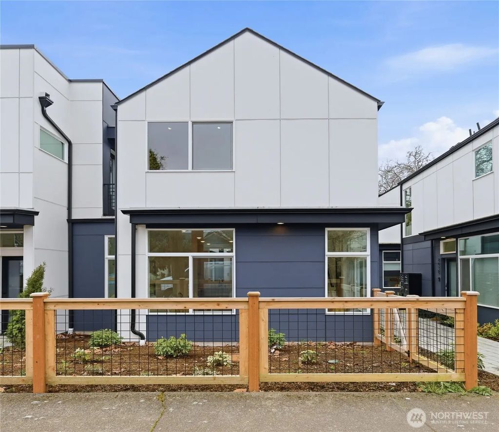809 S Sullivan Street B, Seattle