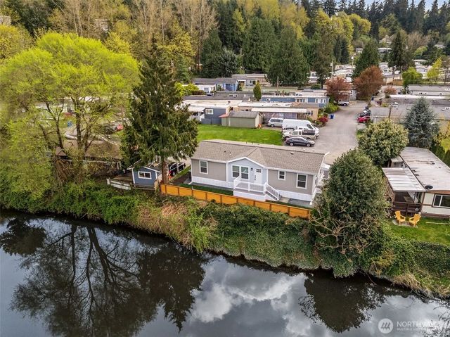 11510 E Riverside Drive 27, Bothell