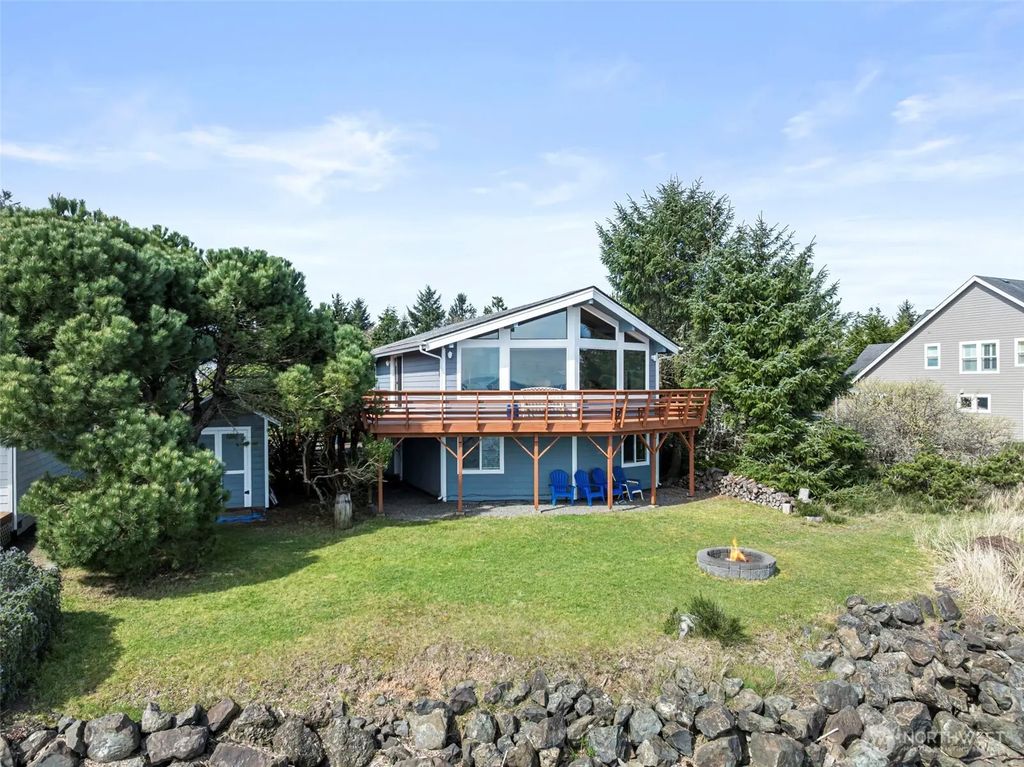 326 Harbor View Loop Se, Ocean Shores