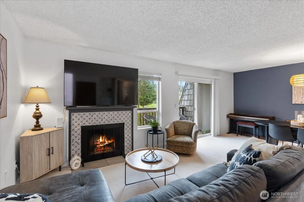 21615 80th Avenue W 215, Edmonds