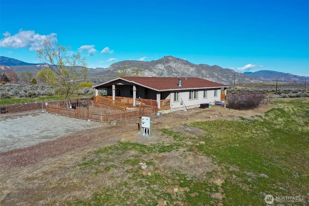32 Valley View Drive, Tonasket
