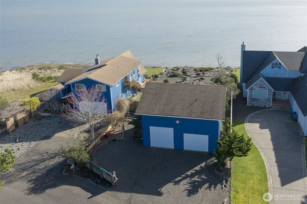 288 Sunrise Avenue Se, Ocean Shores