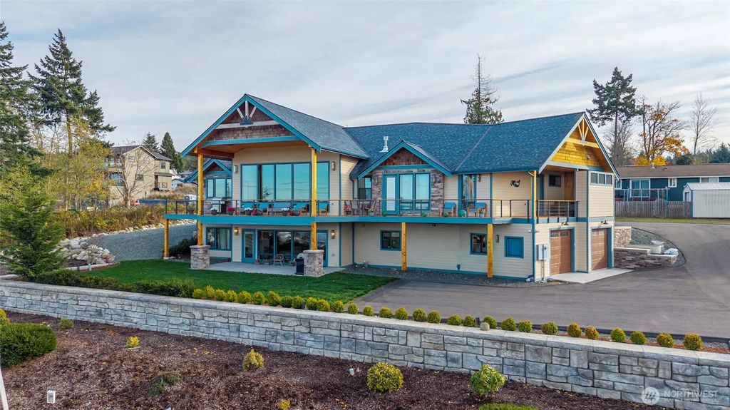 3803 W 2nd Street, Anacortes