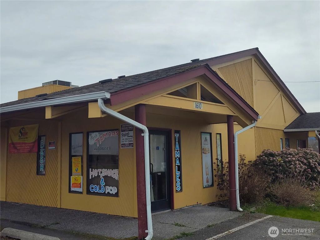 1610 N Laventure Road, Mount Vernon