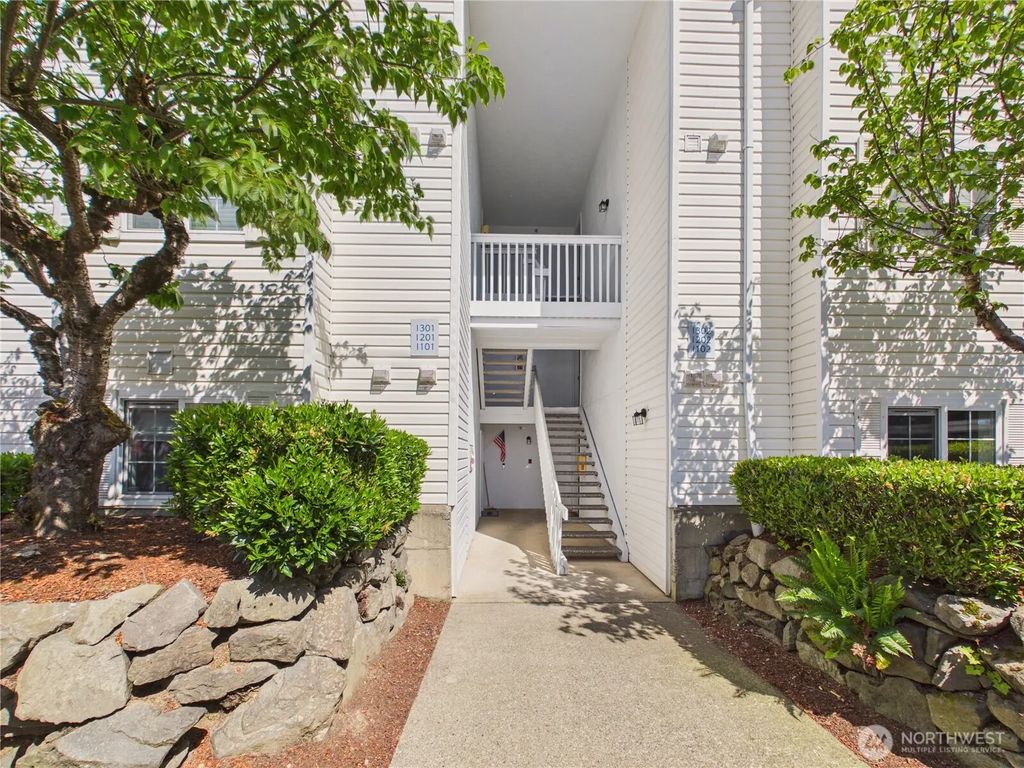 11002 Se Petrovitsky Road I102, Renton