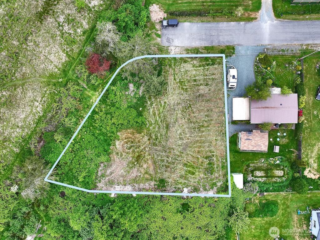 E Farmington Drive, Greenbank