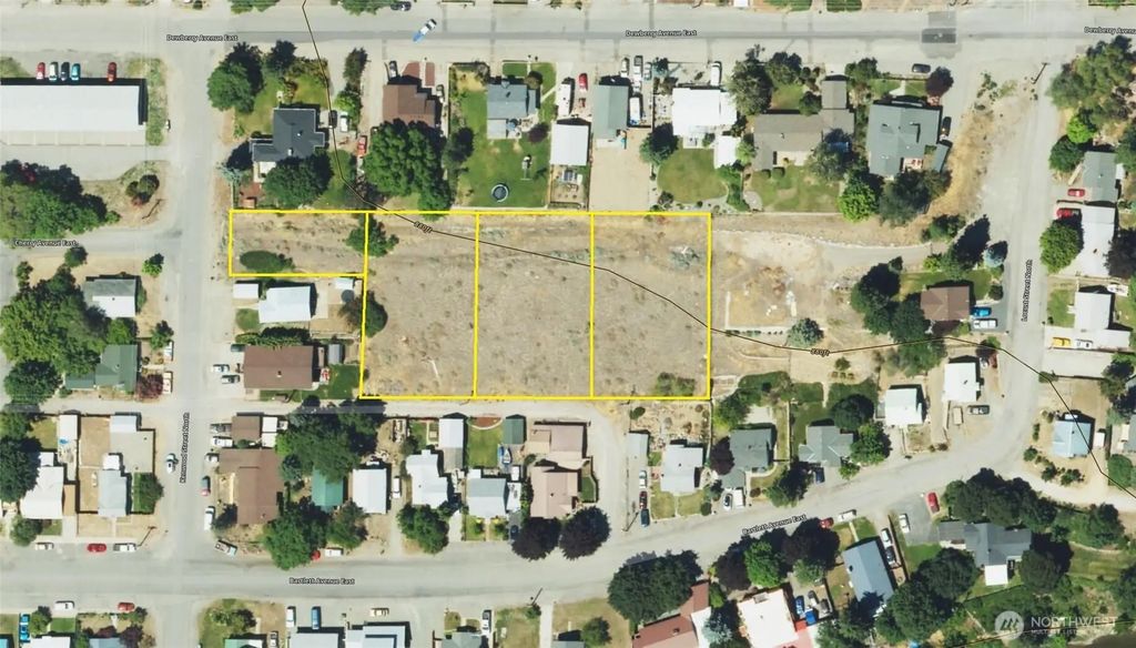 222 Kenwood Street, Omak