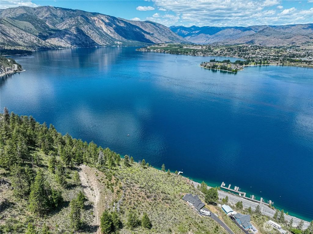4620 South Lakeshore Rd., Chelan