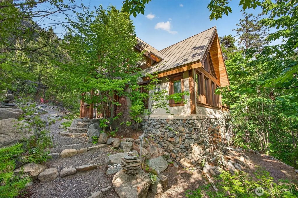 7150 Icicle Rd, Leavenworth
