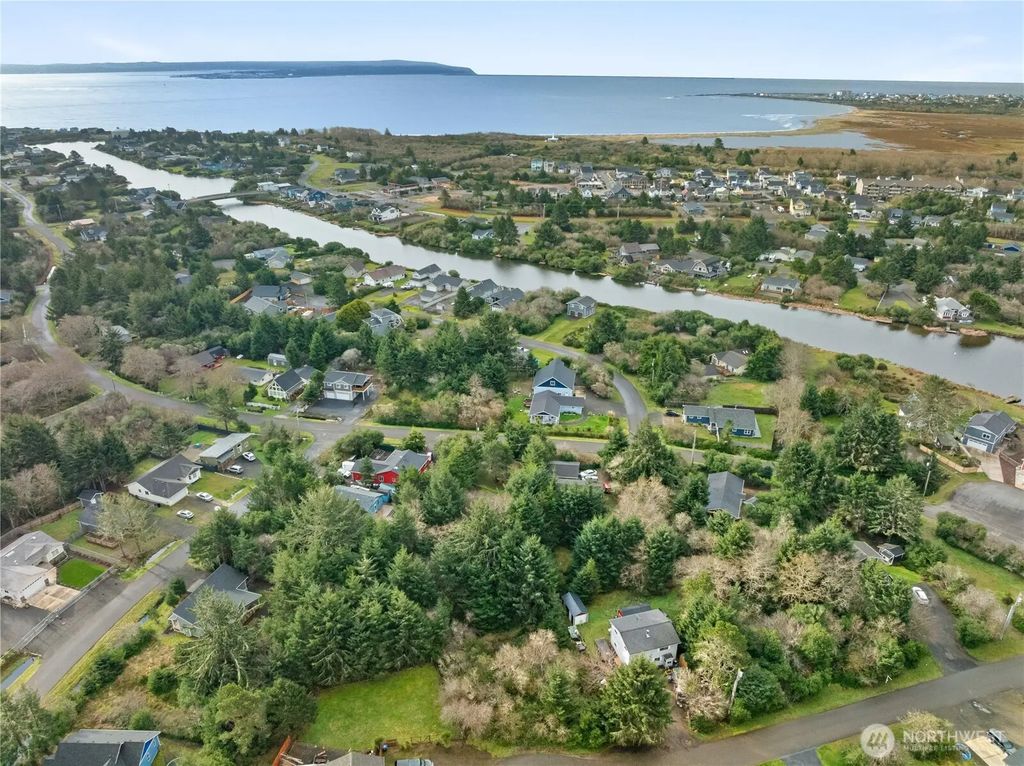 855 Hake Court Sw, Ocean Shores