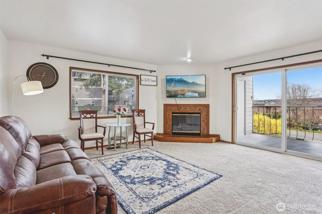 17440 Ne 38th Street A201, Redmond