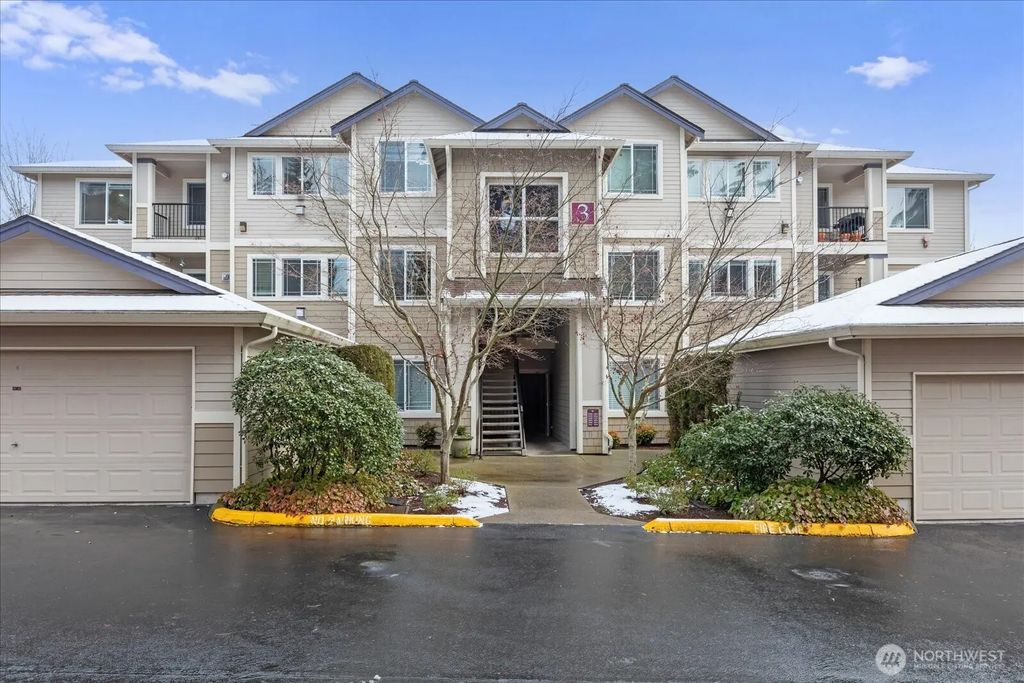 107 164th Street S 3-402, Bothell