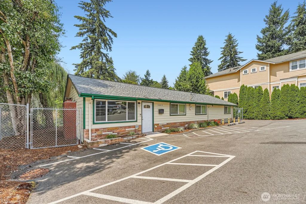1409 Union Avenue Ne, Renton