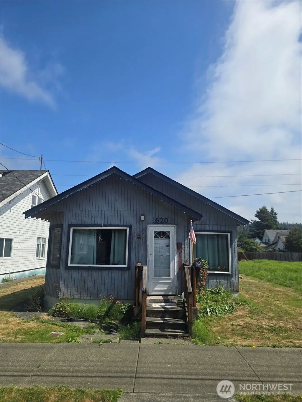 620 Monroe Street, Hoquiam