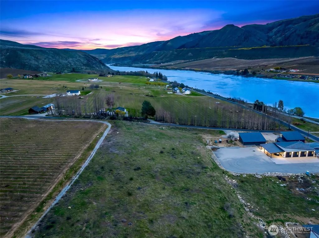 Lot F Stayman Flats, Chelan