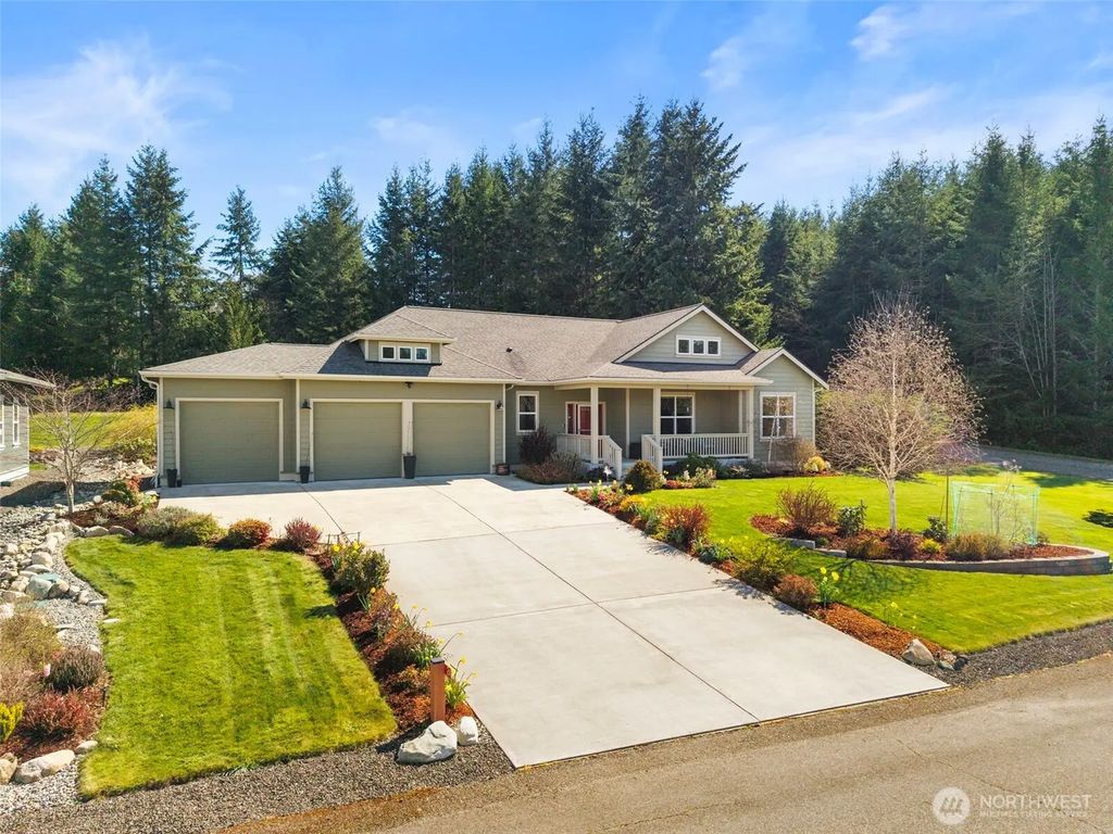 24 Pelton Court, Port Ludlow