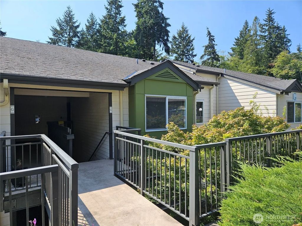 31500 33rd Place Sw G202, Federal Way