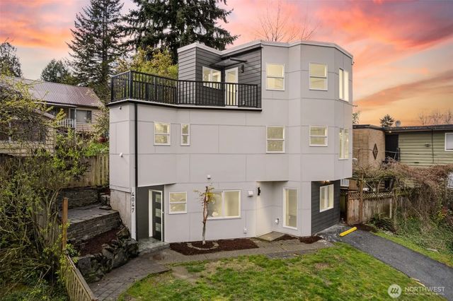 4047 25th Avenue W, Seattle