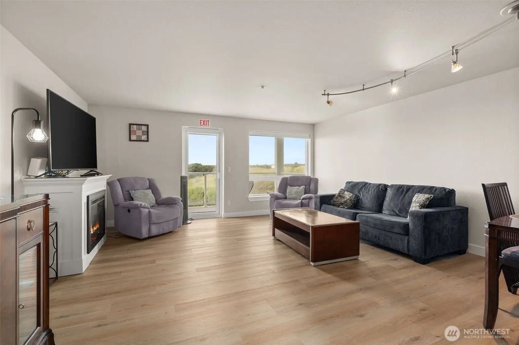 1600 W Ocean Avenue 925, Westport