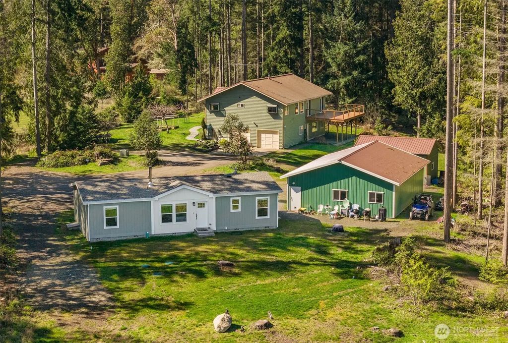 997 Old Olympic Highway, Port Angeles