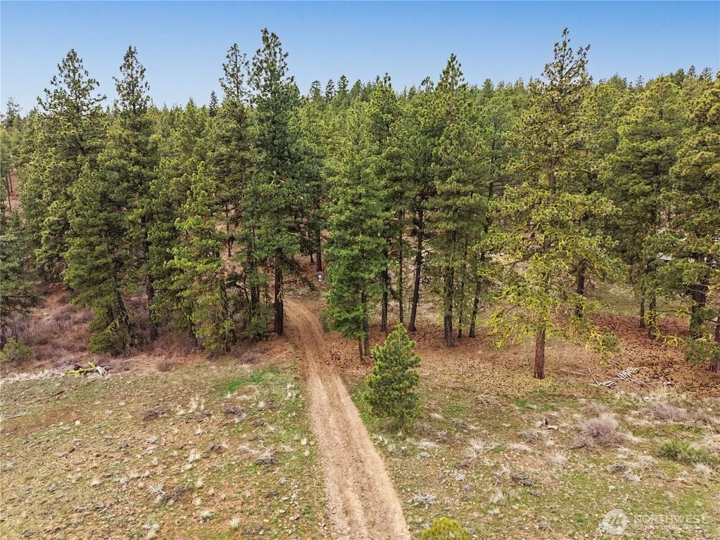 305 Sunrise Way, East Wenatchee