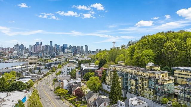 655 Crockett Street B207, Seattle