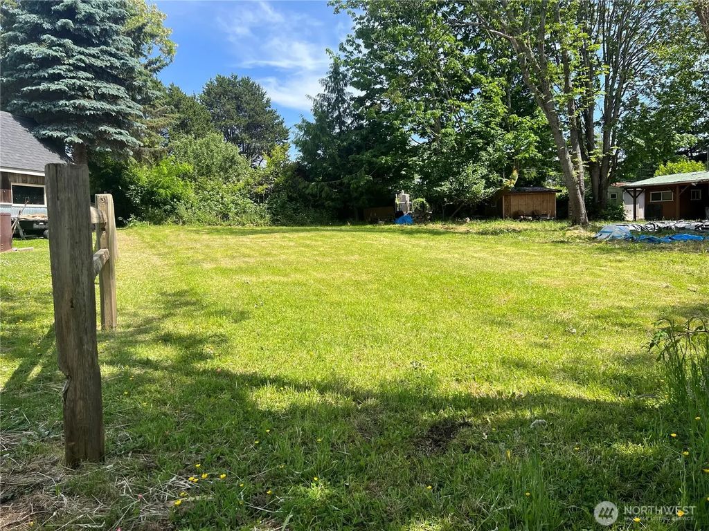 616 Mallard Lane, Point Roberts