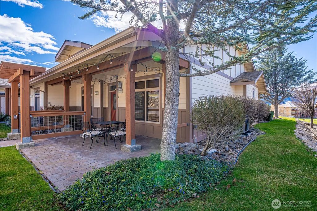 123 Red Hawk Drive, Orondo