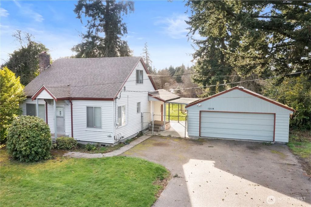 10114 Canyon Road E, Puyallup