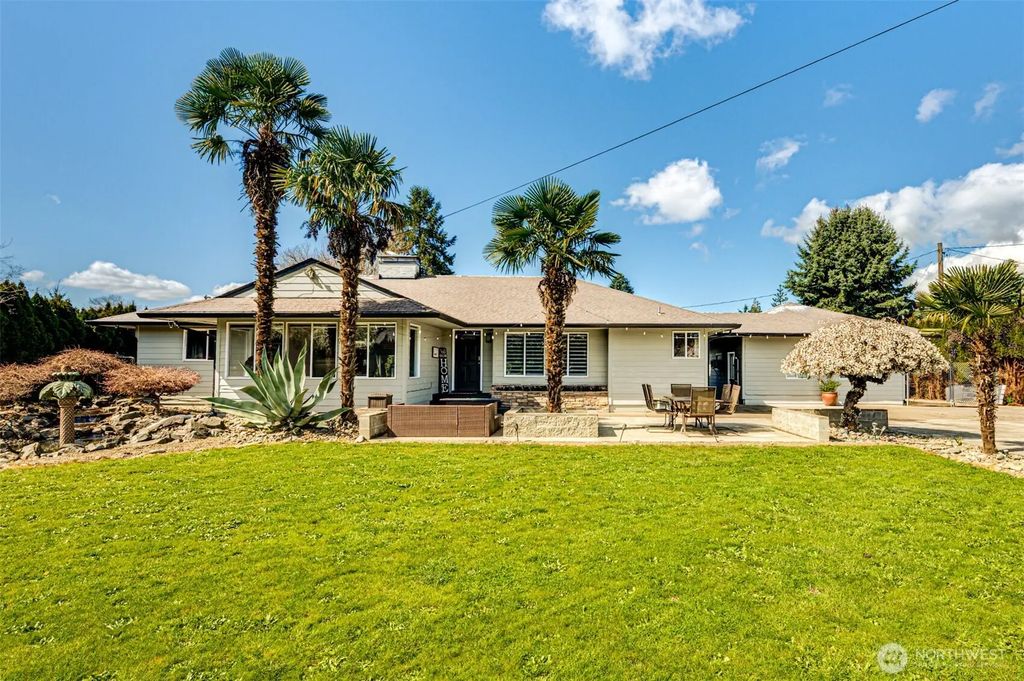 2126 Lewis River Road, Woodland