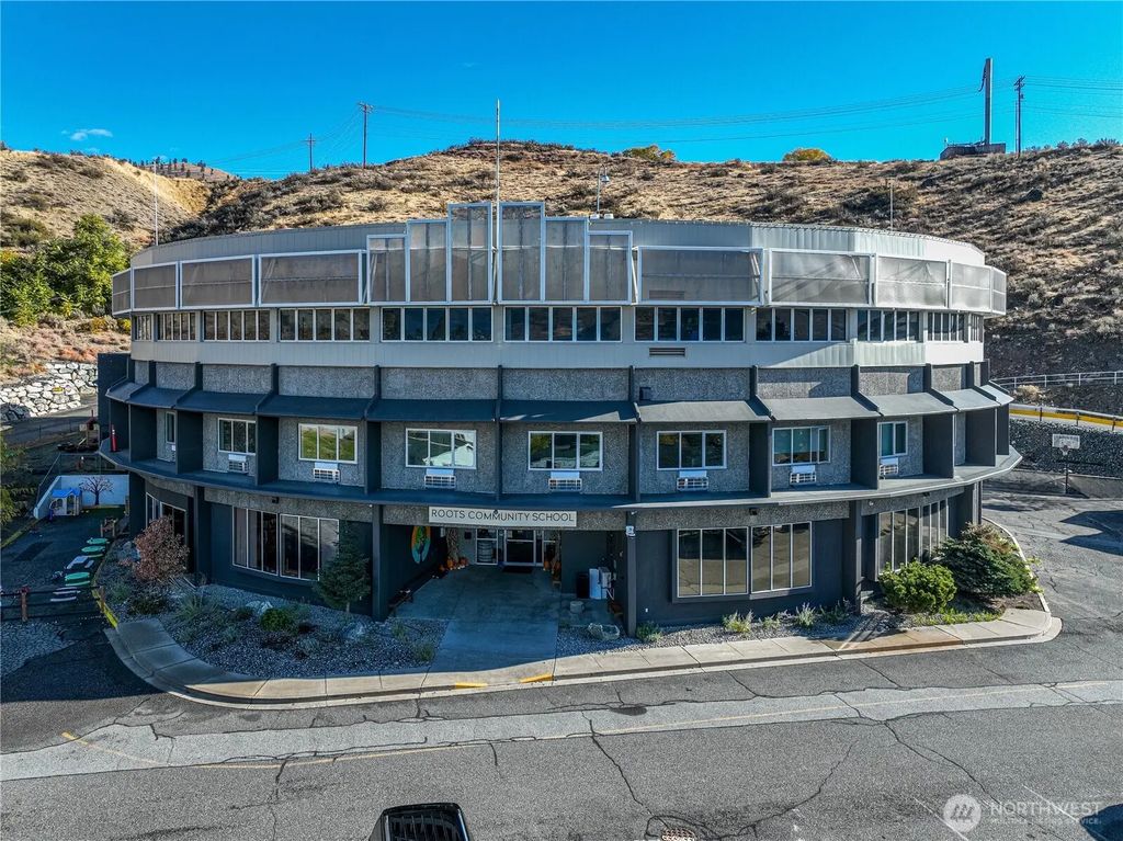 503 E Highland Avenue 218, Chelan