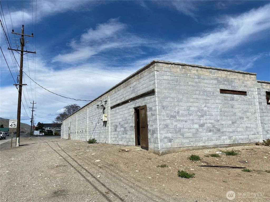 13954 Us 2, Orondo
