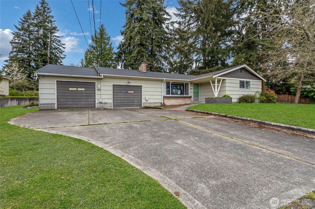 12019 Bingham Avenue E, Tacoma