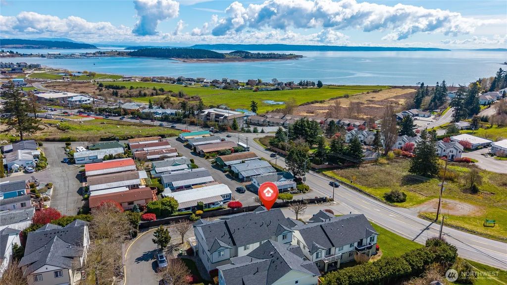 30875 State Route 20 B1, Oak Harbor