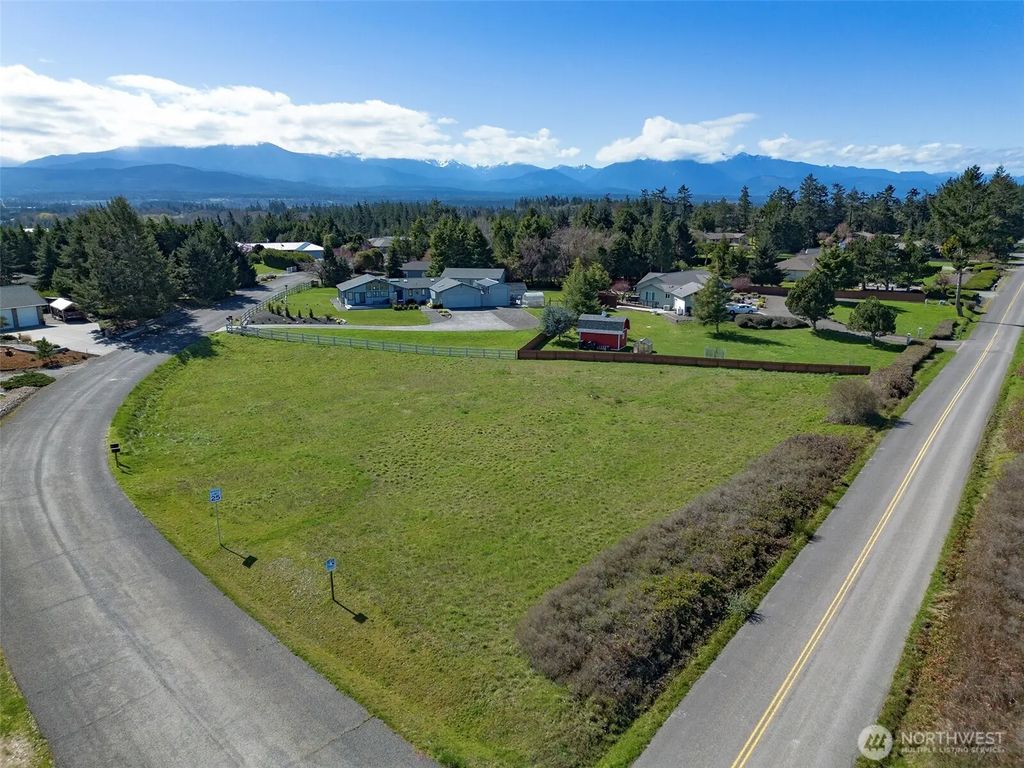 0 Nka Sundial Loop, Sequim