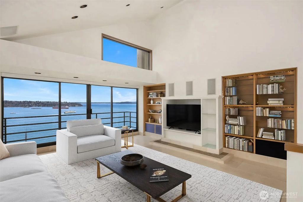 2021 1st Avenue F20, Seattle