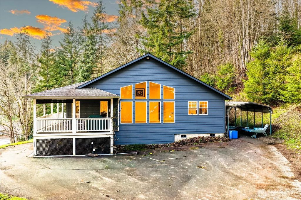118 Clark Creek Road, Longview