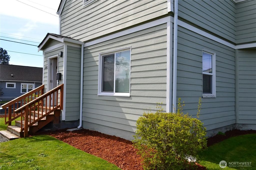 3303 S 64th Street, Tacoma