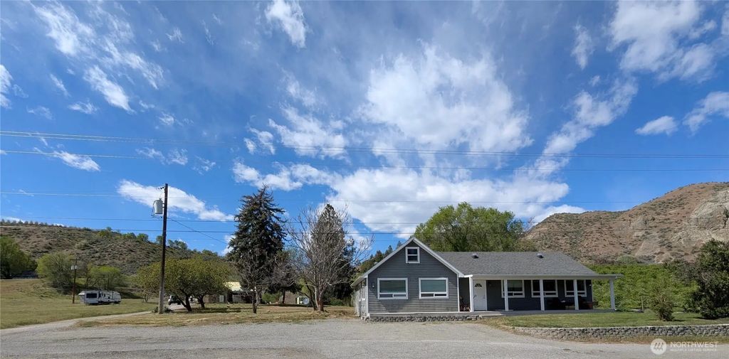 2549 N 4th Avenue, Okanogan