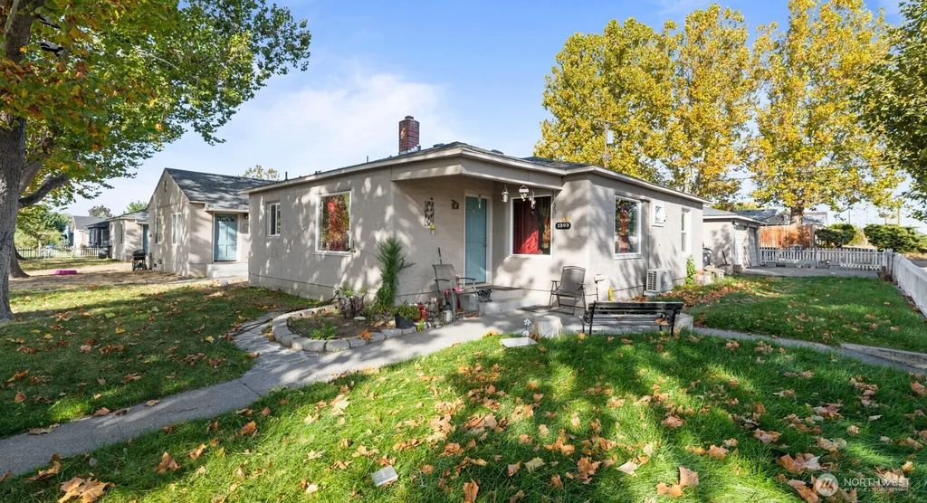1311 W Shoshone Street, Pasco