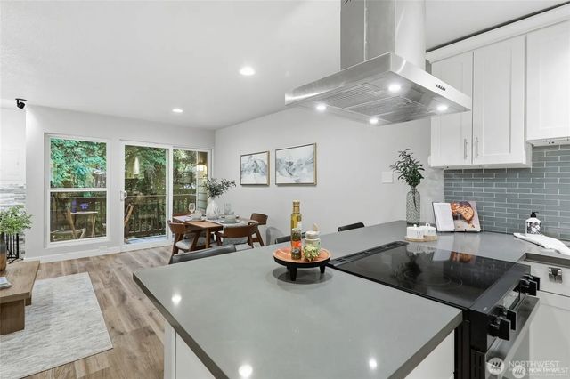 1940 N Northgate Way, Seattle