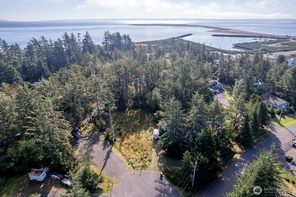 958 Gemini Court Se, Ocean Shores