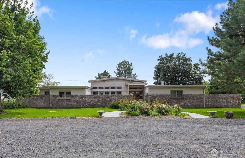 4872 Rd 6.5 Ne, Moses Lake