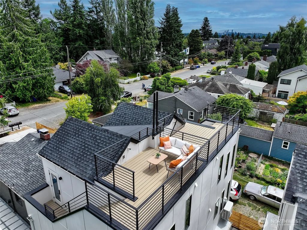 8733 13th Avenue Nw C, Seattle