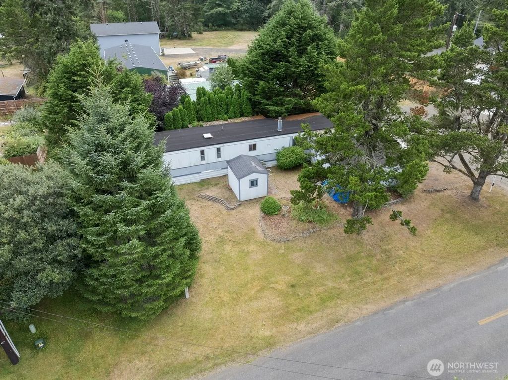 507 W Veterans Avenue, Westport