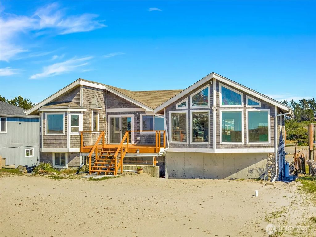 35405 F Place, Ocean Park